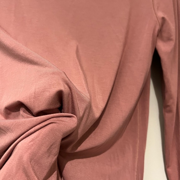 Lululemon front twist top size 4 - Picture 4 of 4